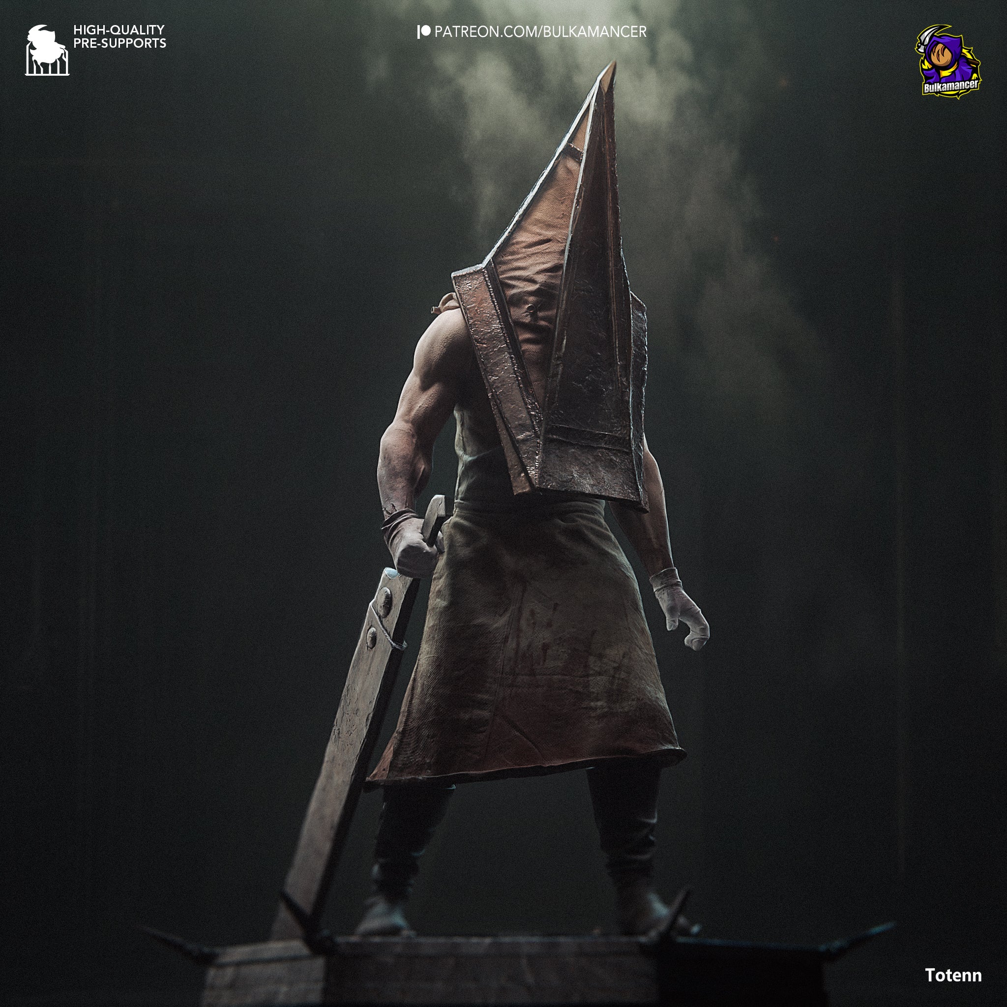 PYRAMID HEAD
