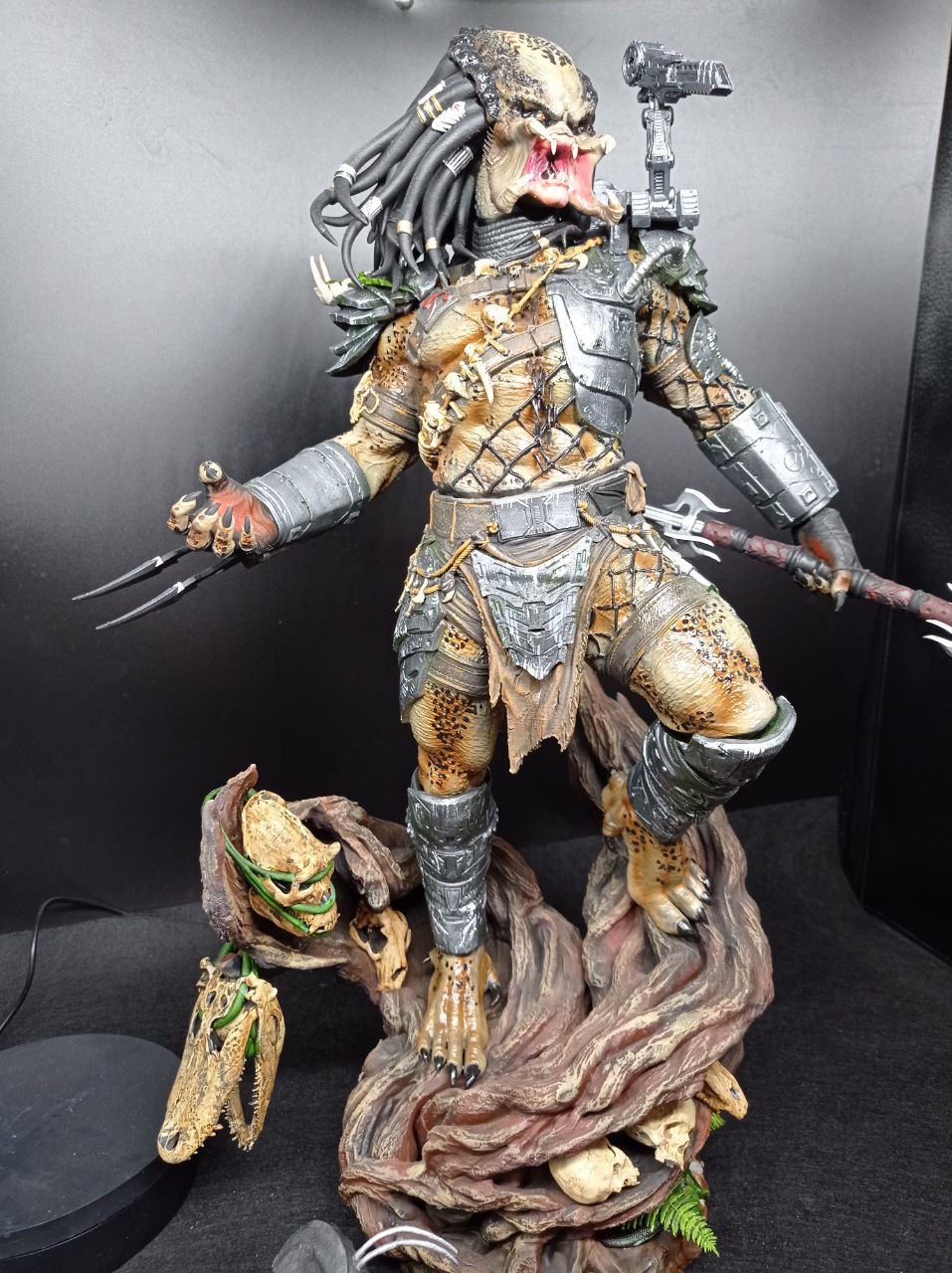 PREDATOR
