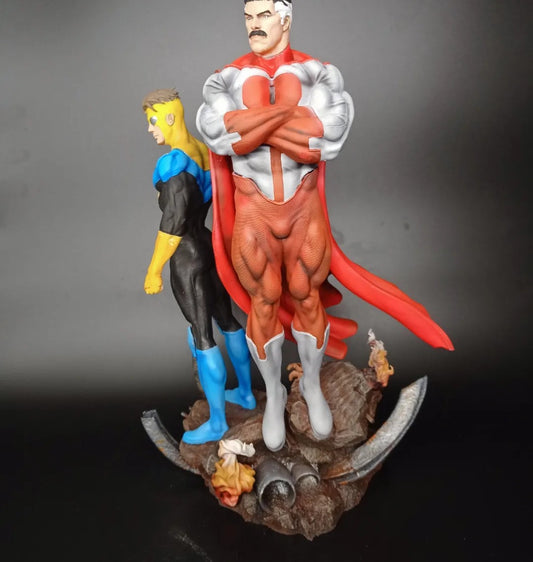 INVENCIBLE Y OMNIMAN 1/8 SCALE