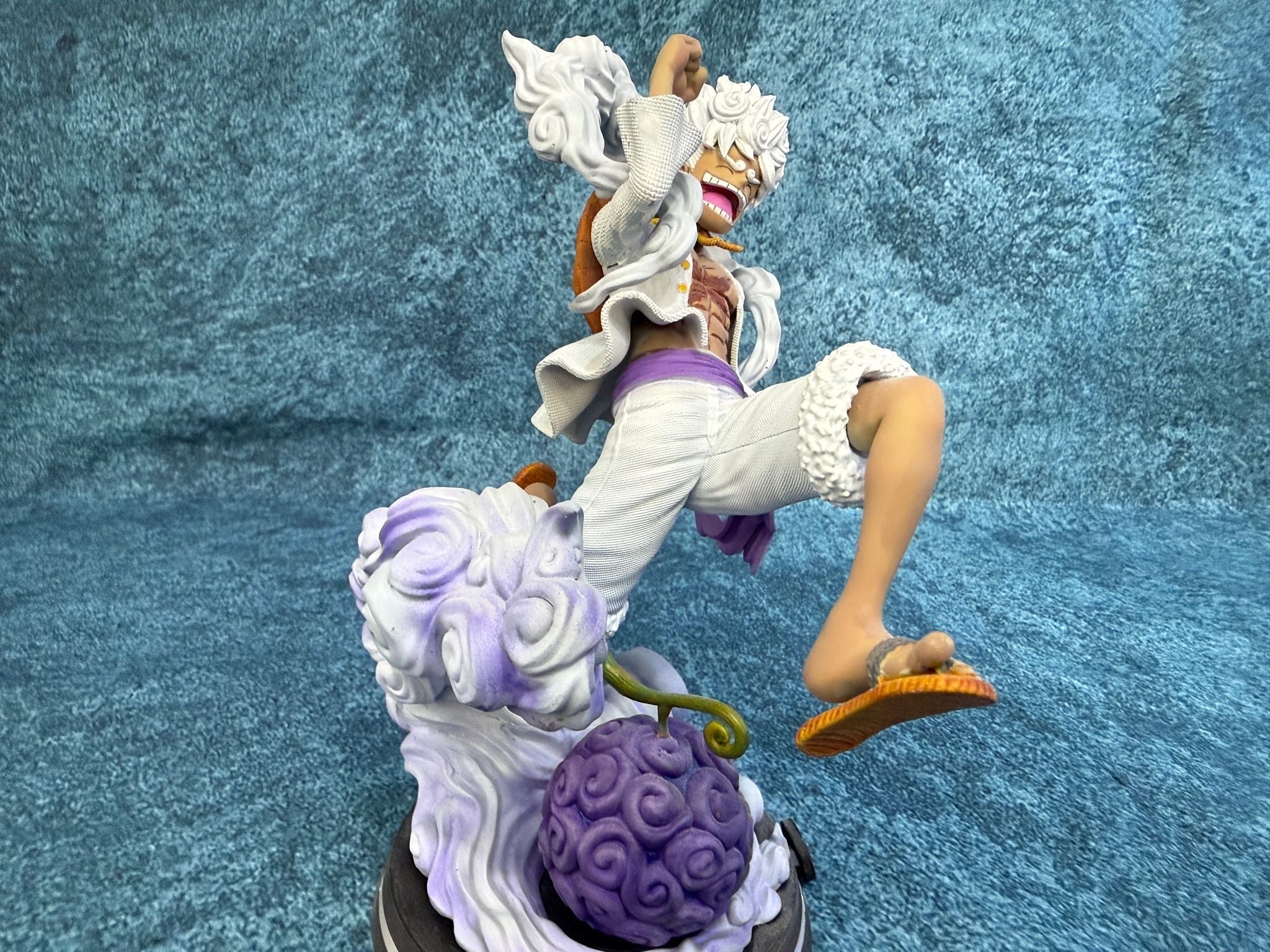 Luffy Gear 5 ONE PIECE
