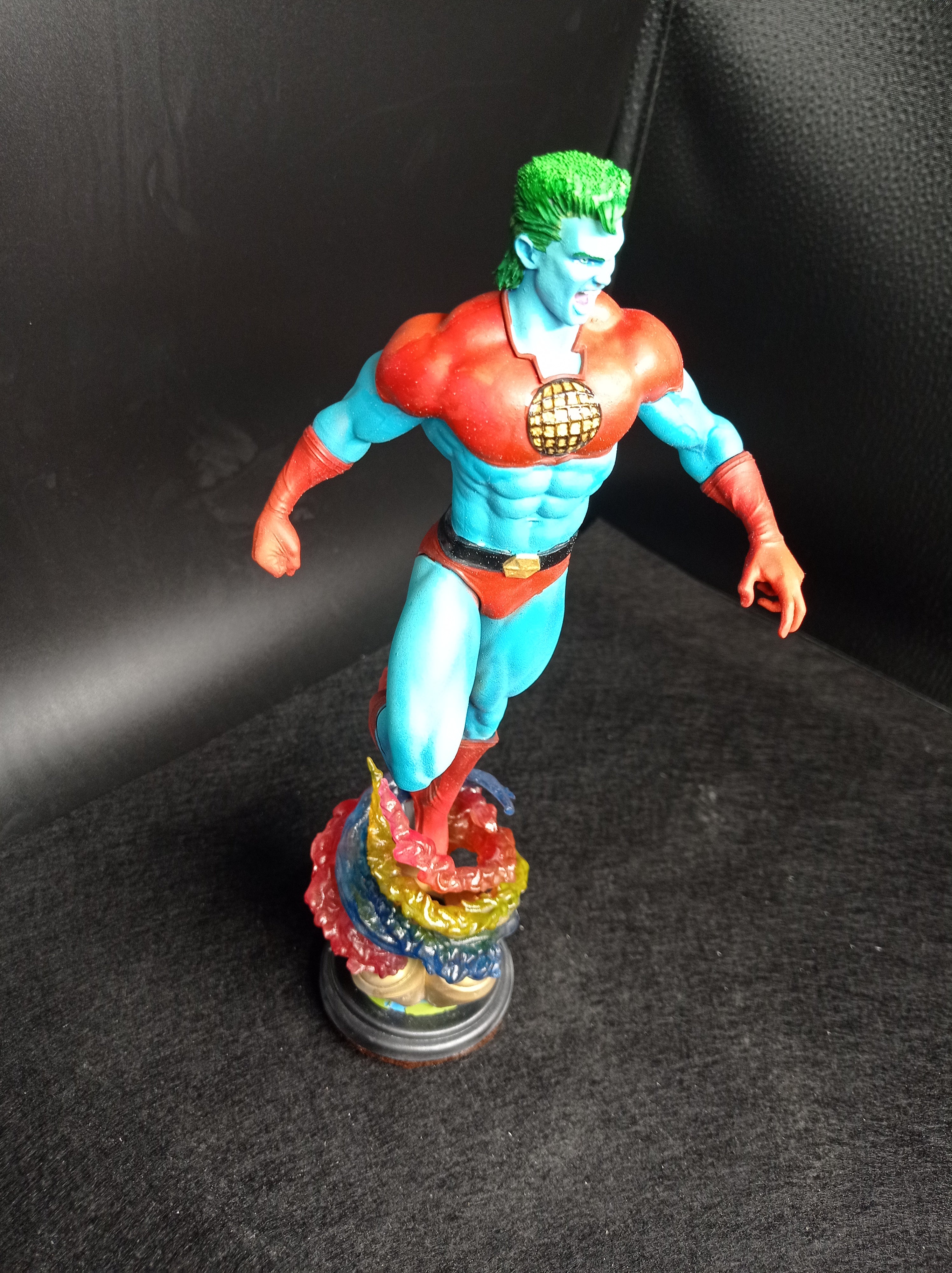 CAPITAN PLANETA